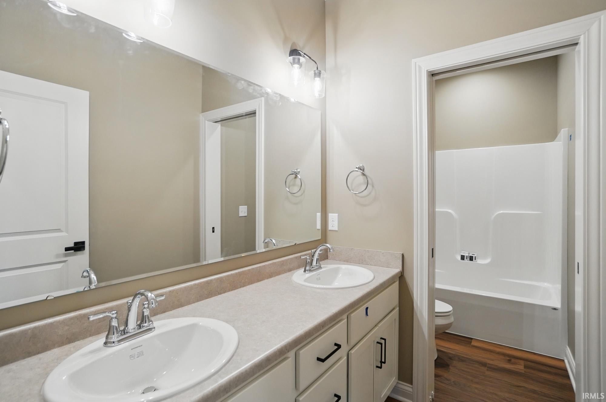 10620 Chestnut Creek Boulevard. Fort Wayne, IN 46814