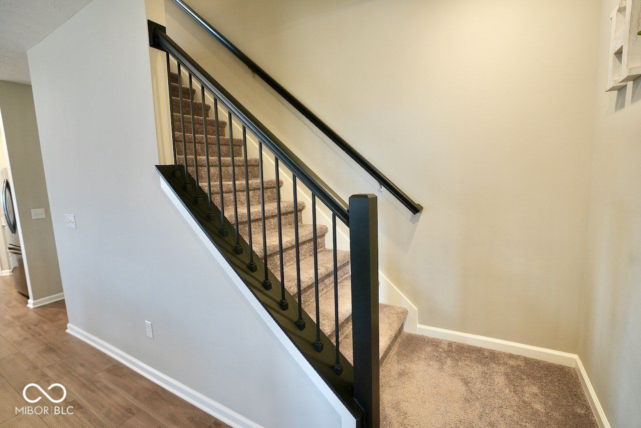 1553 Crabapple Road. Franklin, IN 46131