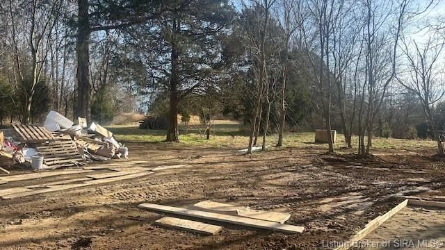 7725 Greenbrier Road Ne. Georgetown, IN 47122