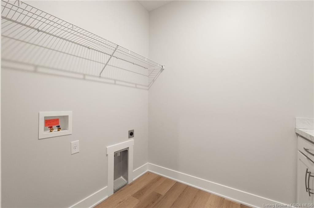 5404 Melbourne Drive. Charlestown, IN 47111