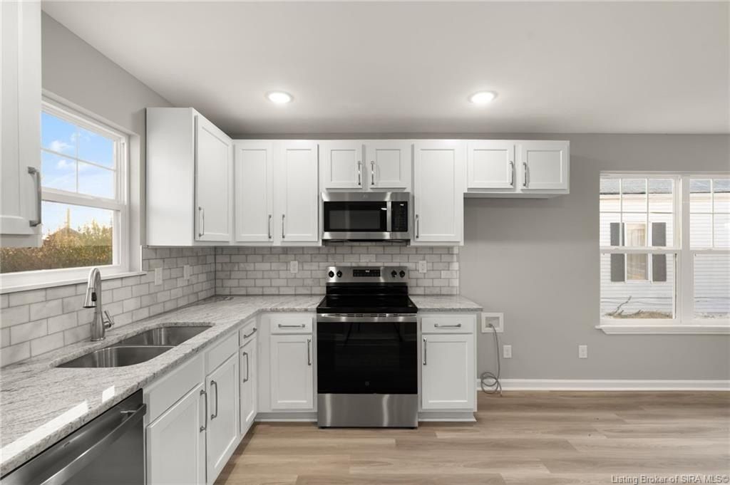 924 E Chestnut Street. Jeffersonville, IN 47130