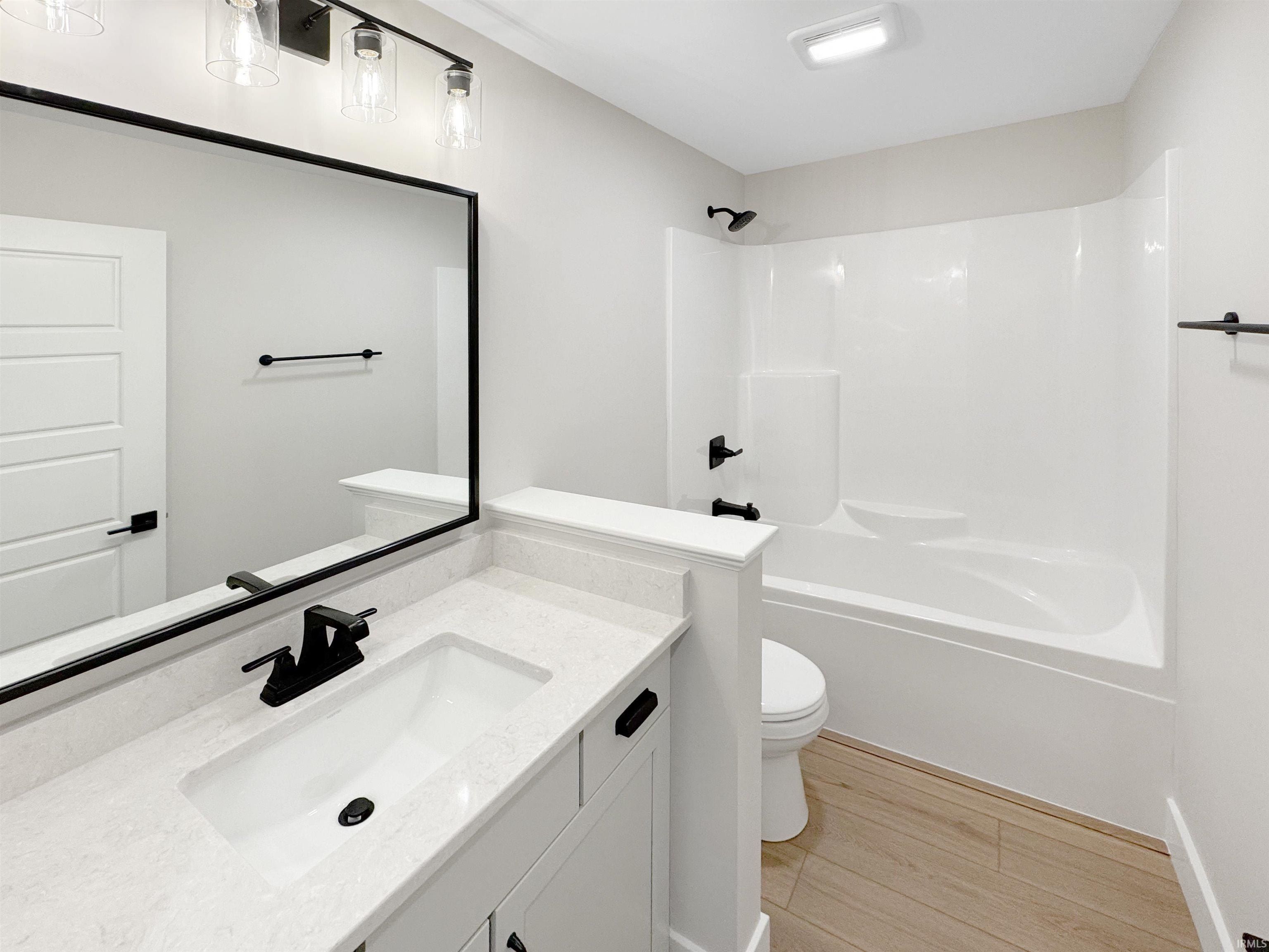 3536 Montgomery Court. Newburgh, IN 47630