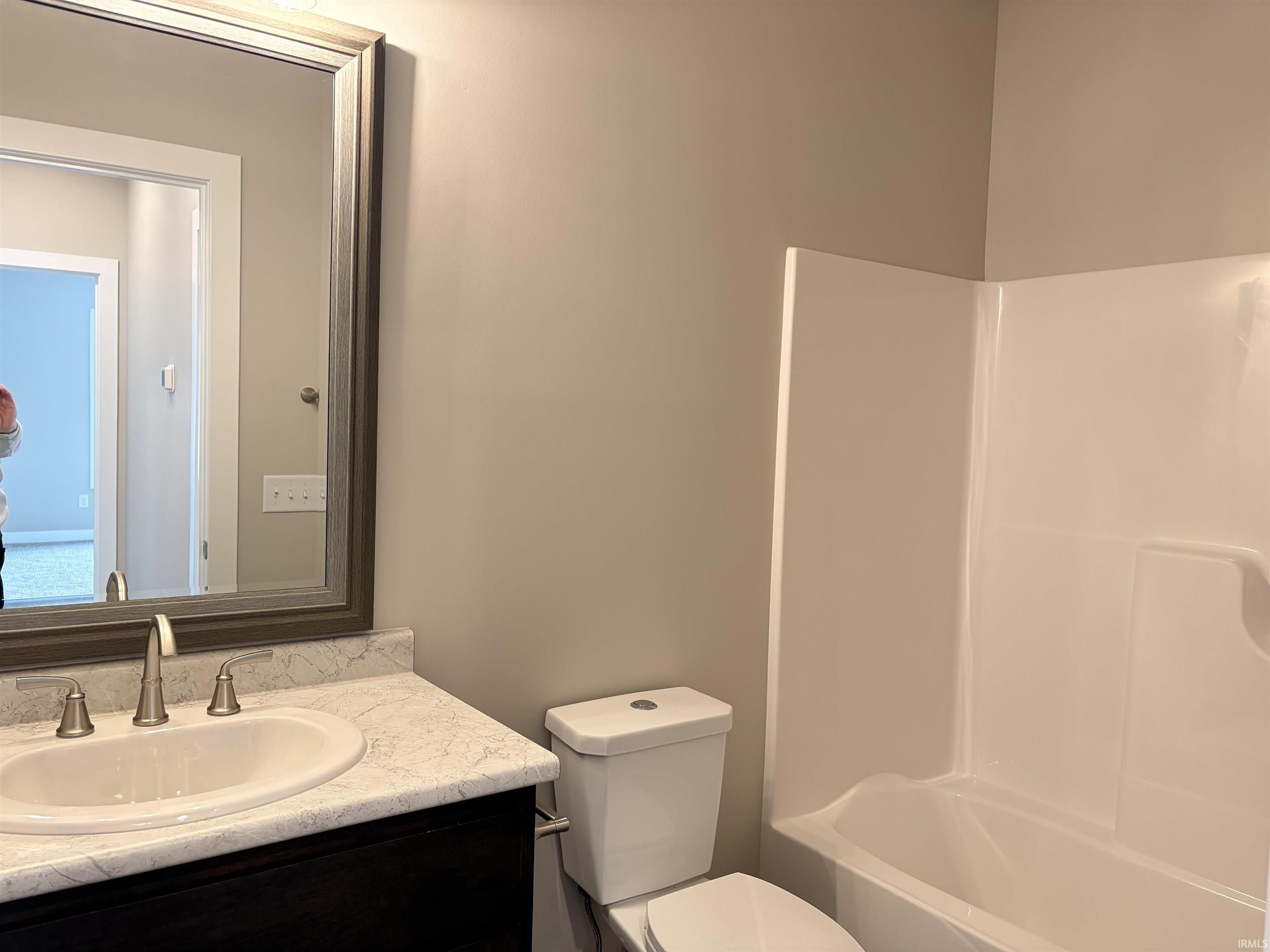 5591 Broad Fields Cove. Fort Wayne, IN 46818