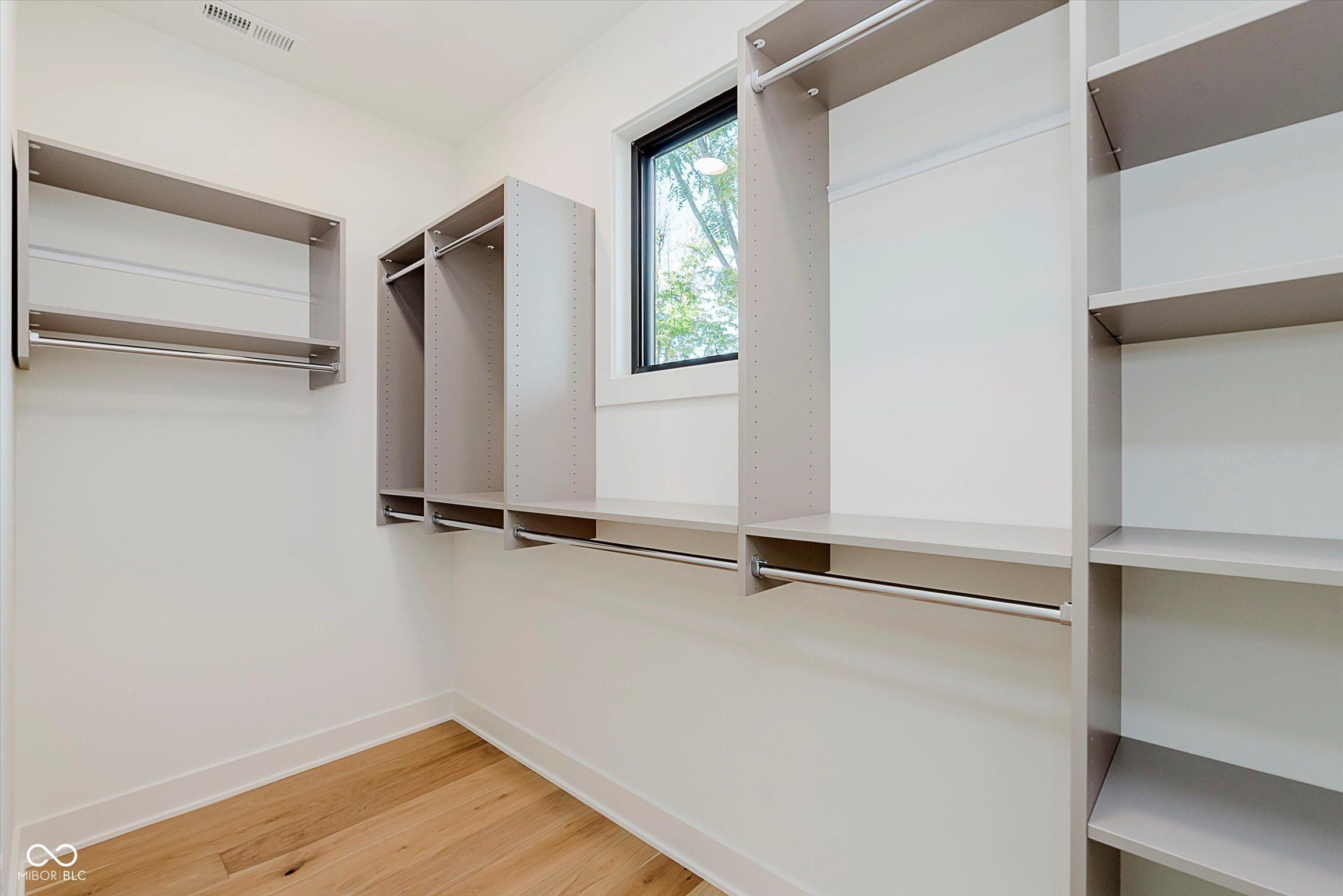 1822 Central Avenue. Indianapolis, IN 46202