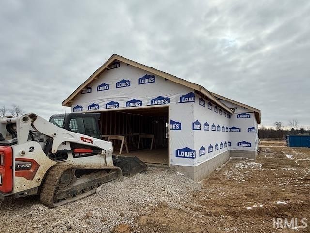 7610 W Julia Drive. Ellettsville, IN 47429