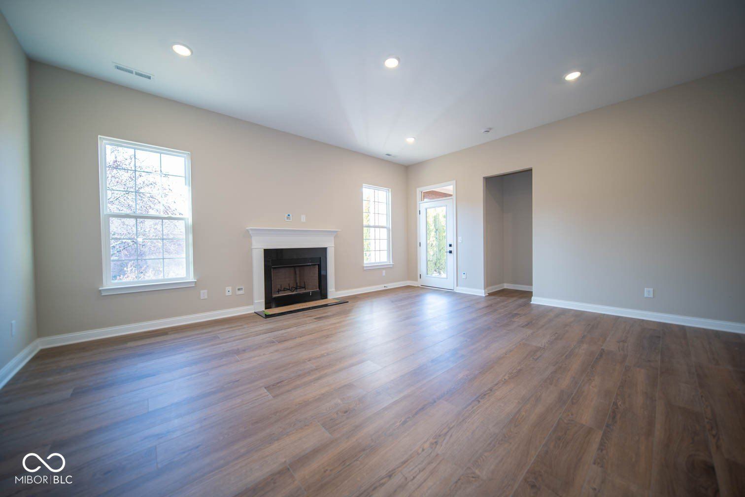 7942 Beaumont Green Place. Indianapolis, IN 46250