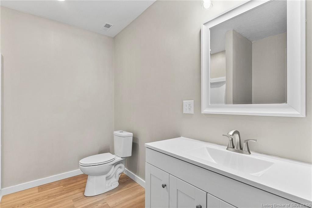 982 N Third Street. Austin, IN 47102