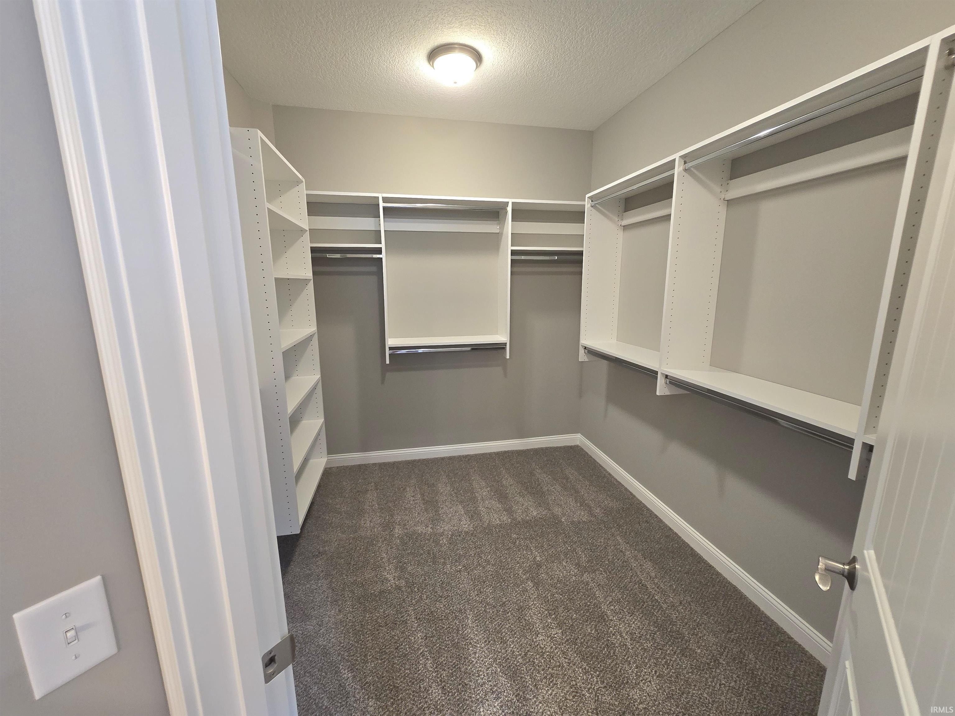 5480 Rio Azul Cove. Fort Wayne, IN 46818