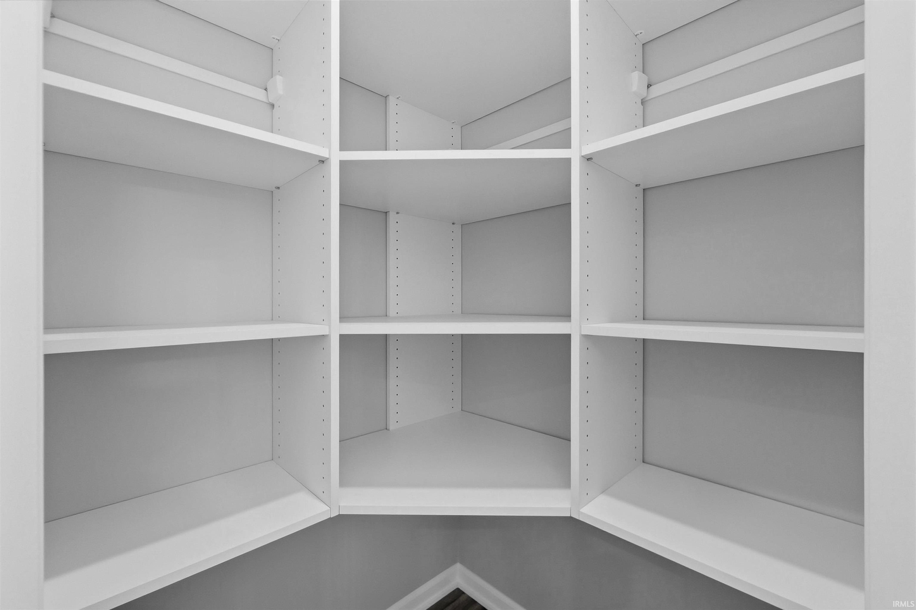 5116 Mountain Sky Cove. Fort Wayne, IN 46818