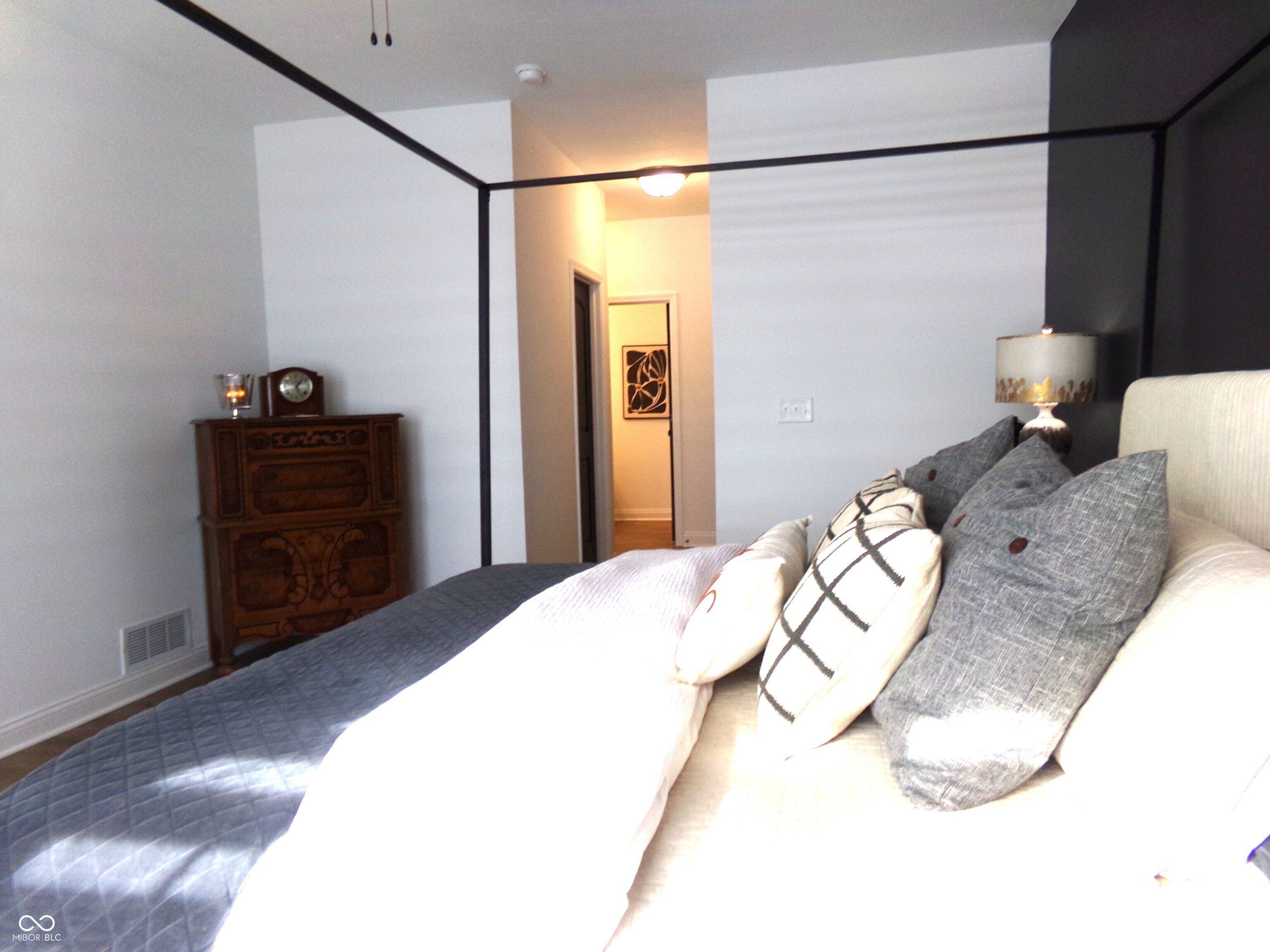 7063 Fowler Drive. Whitestown, IN 46075