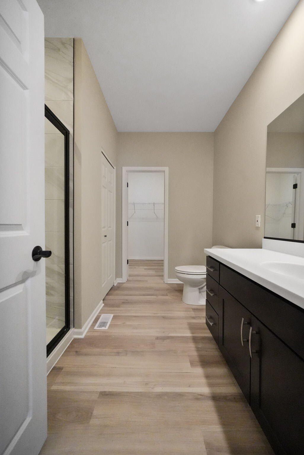 717 Druim Trail. Crown Point, IN 46307