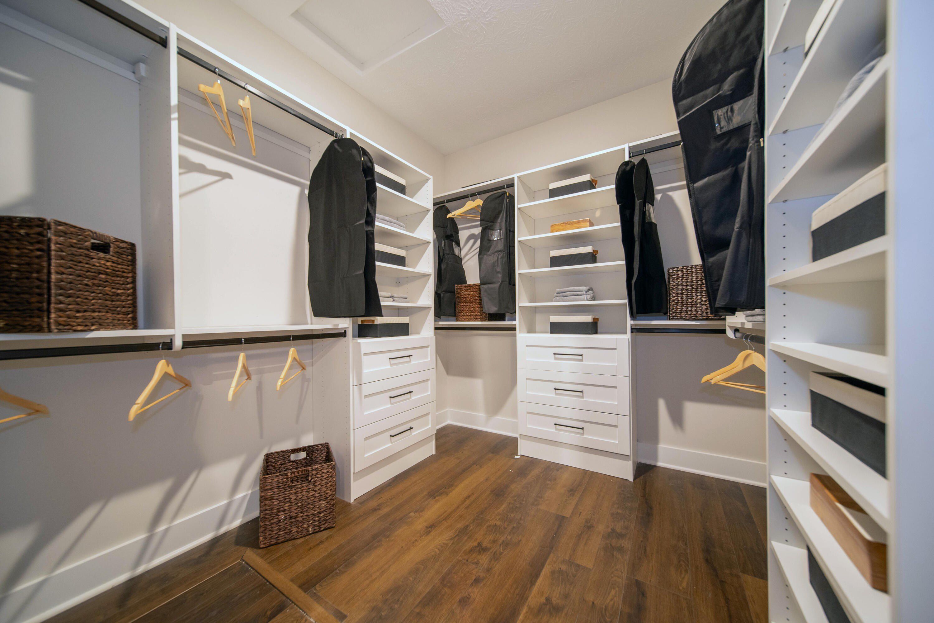 13061 Waterleaf Drive. Saint John, IN 46373