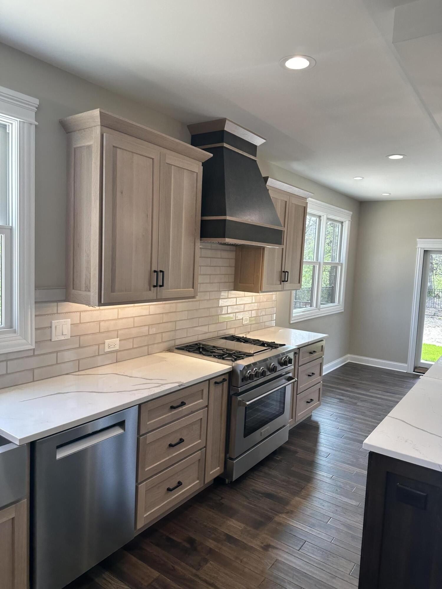 9945 Switch Grass Lane. Saint John, IN 46373