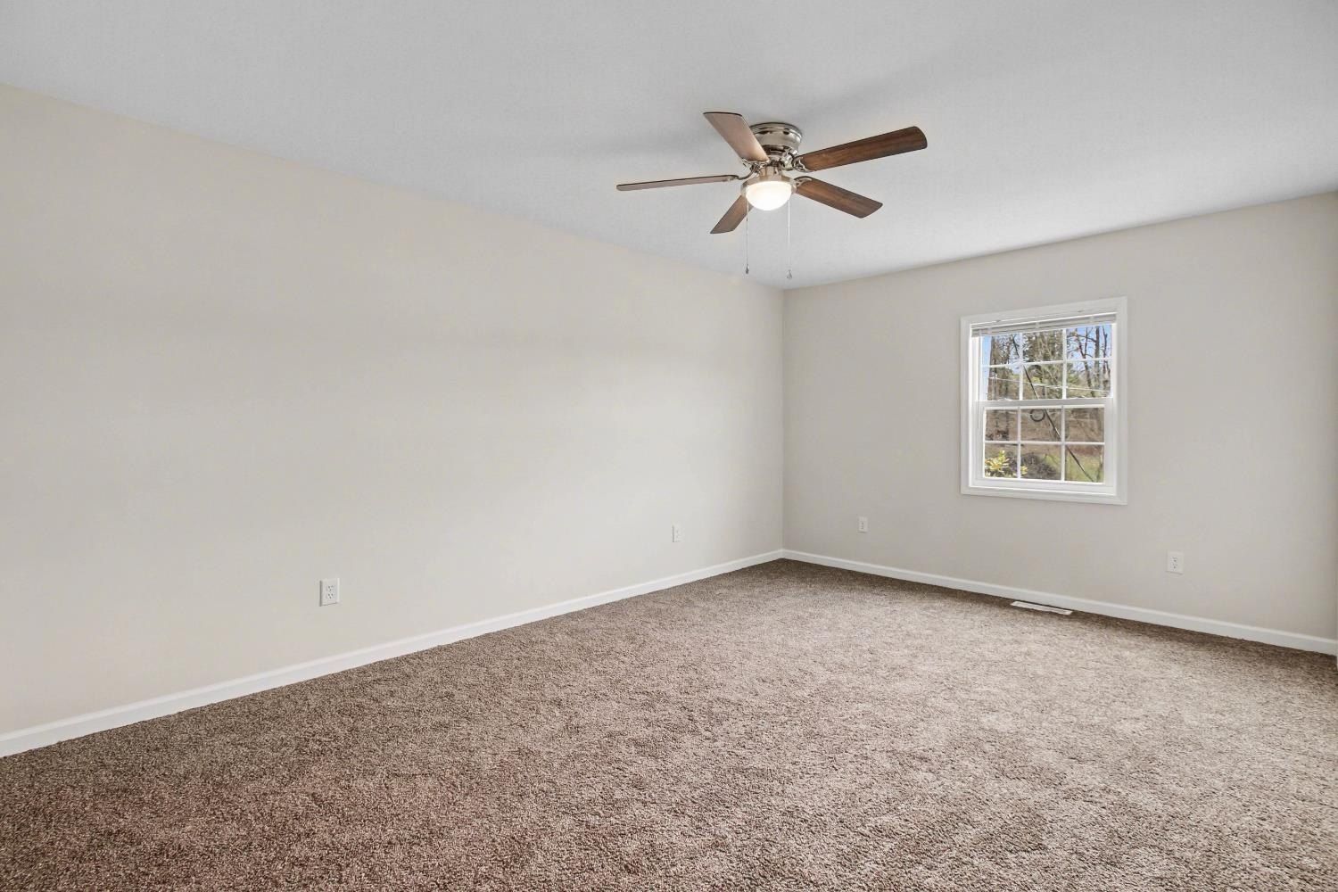 190 Powers Unit 1  2. Aurora, IN 47001