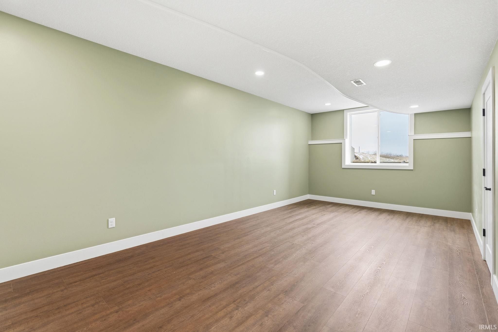 22583 Maumee Meadows Drive. Woodburn, IN 46797