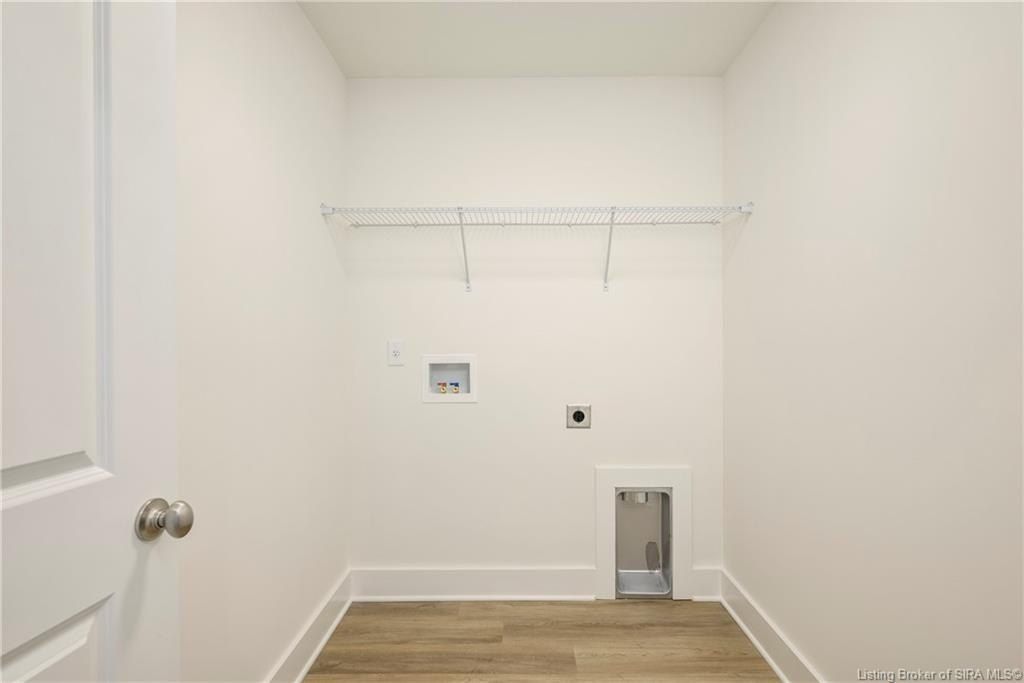 226 DriveIn Lot 2 Court. Charlestown, IN 47111