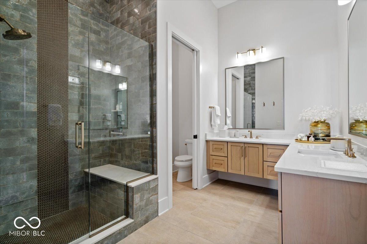 41 N Rangeline Road. Carmel, IN 46032