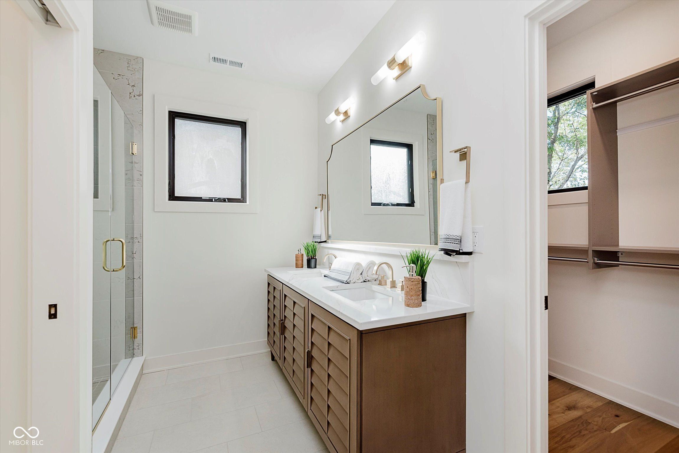 1822 Central Avenue. Indianapolis, IN 46202