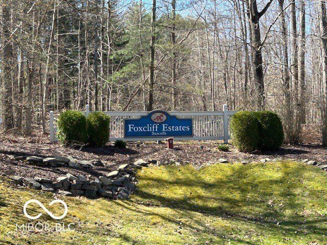 2587 Grey Fox Drive. Martinsville, IN 46151