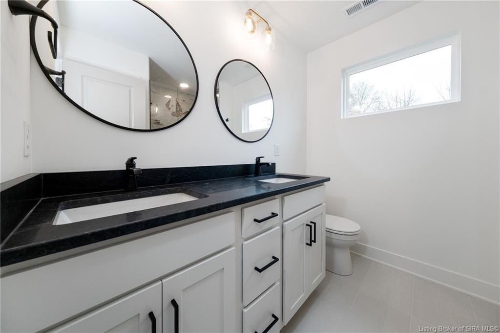 114 E Steel Lane. Clarksville, IN 47129