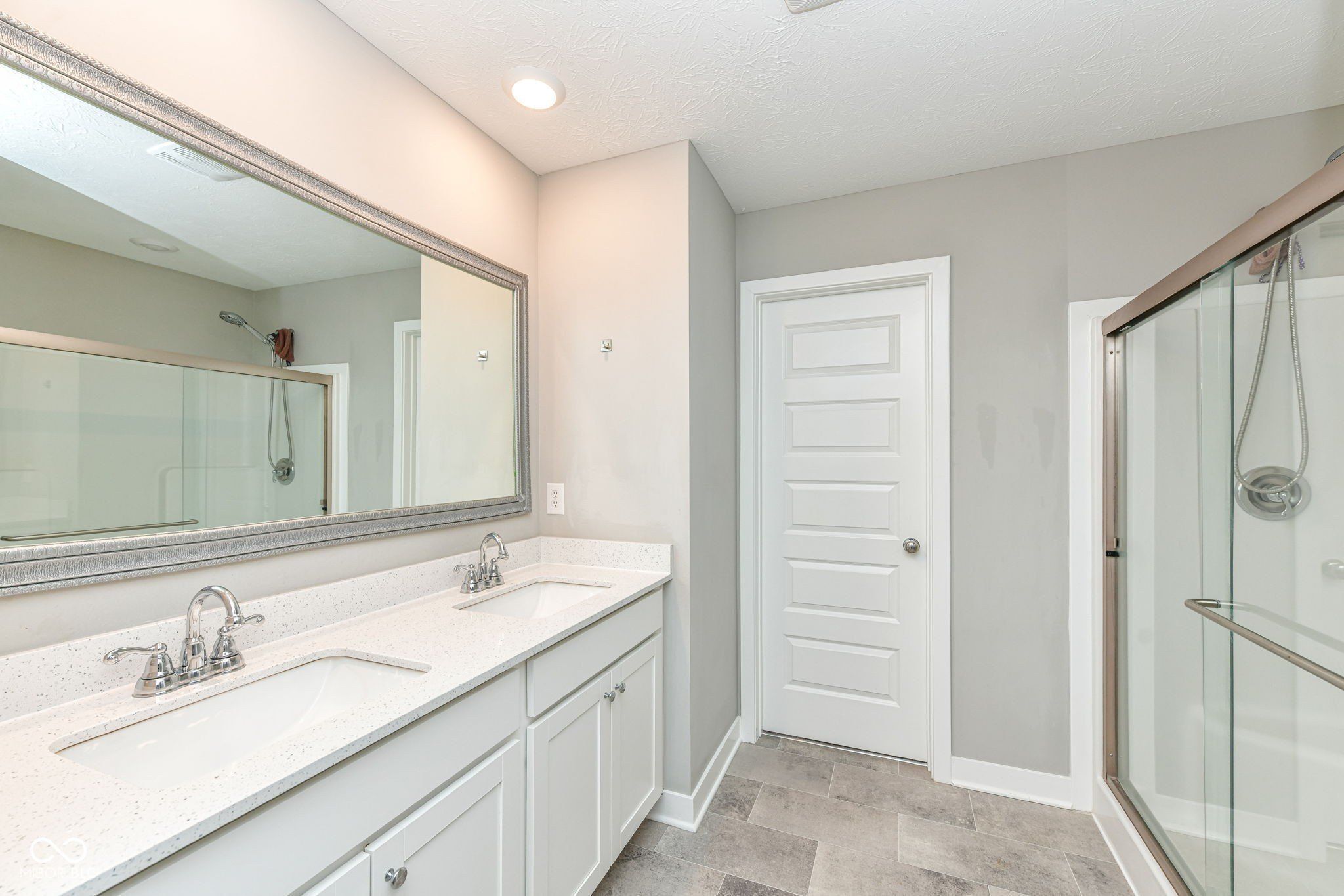 2515 S Carlota Drive. New Palestine, IN 46163