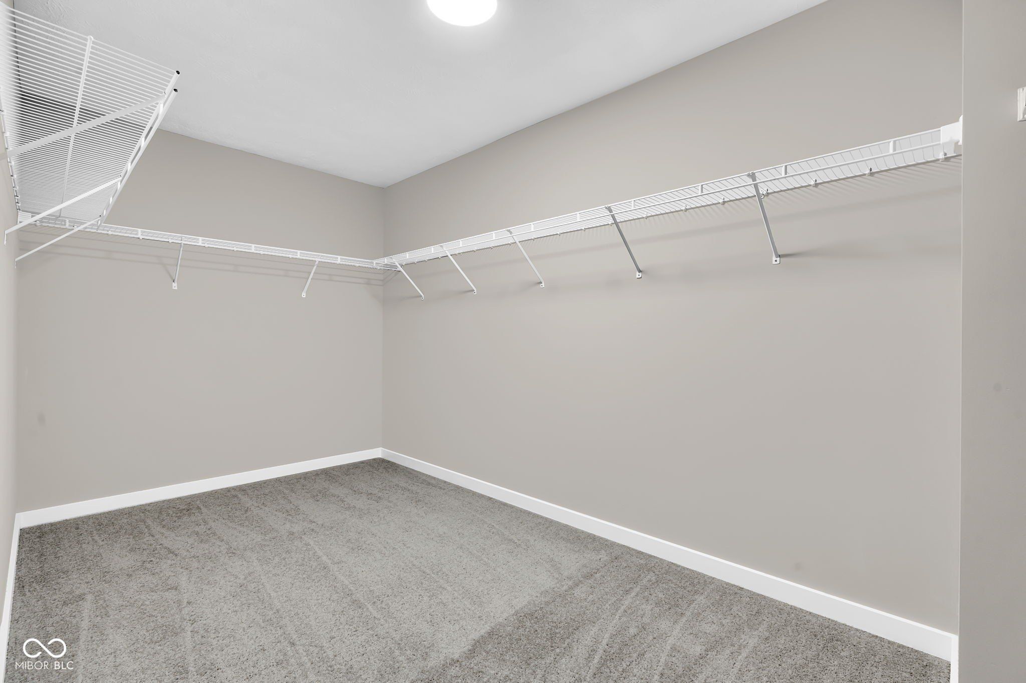 11218 Hylas Drive. Noblesville, IN 46060