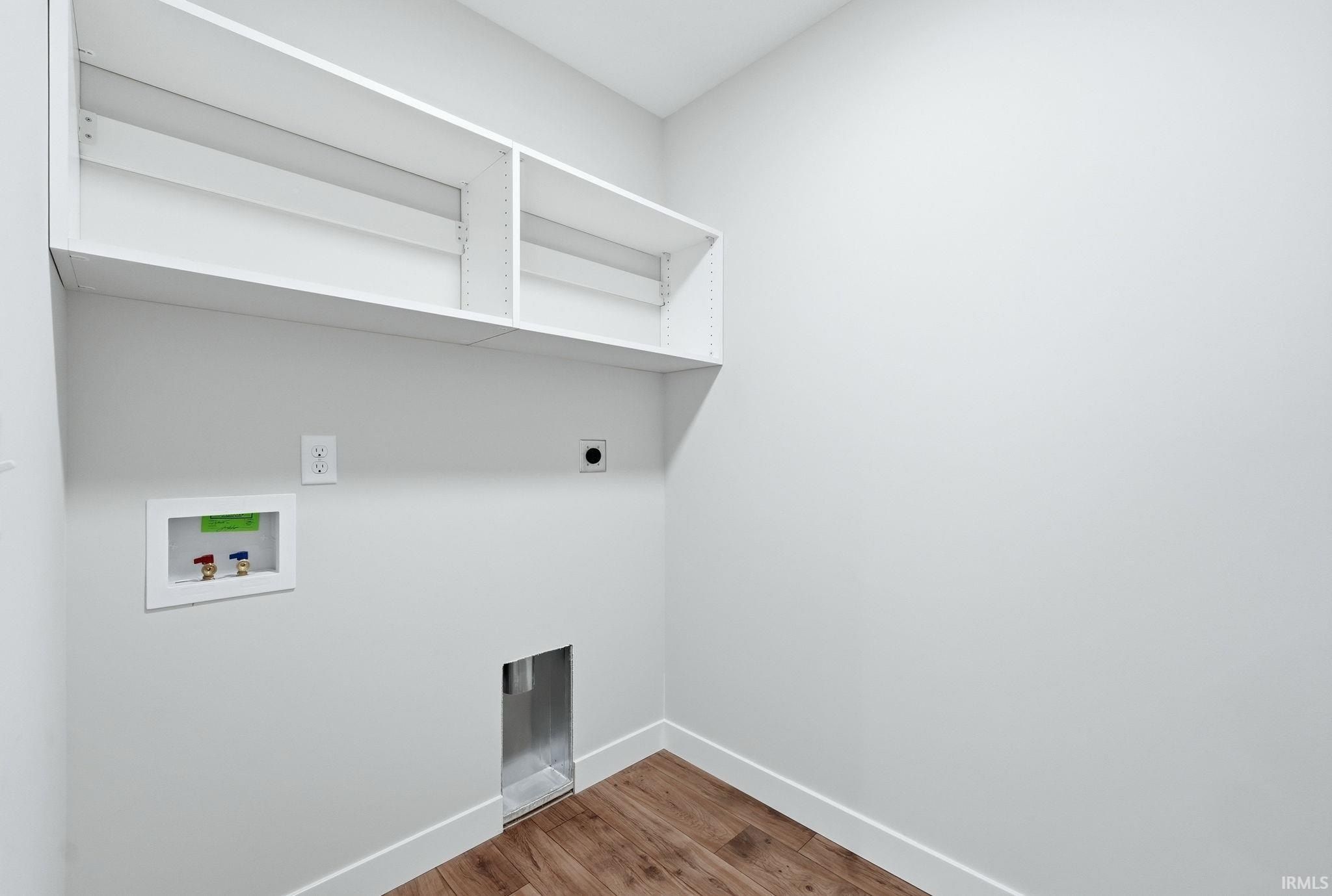 988 Arthur Heights Drive. Fort Wayne, IN 46818