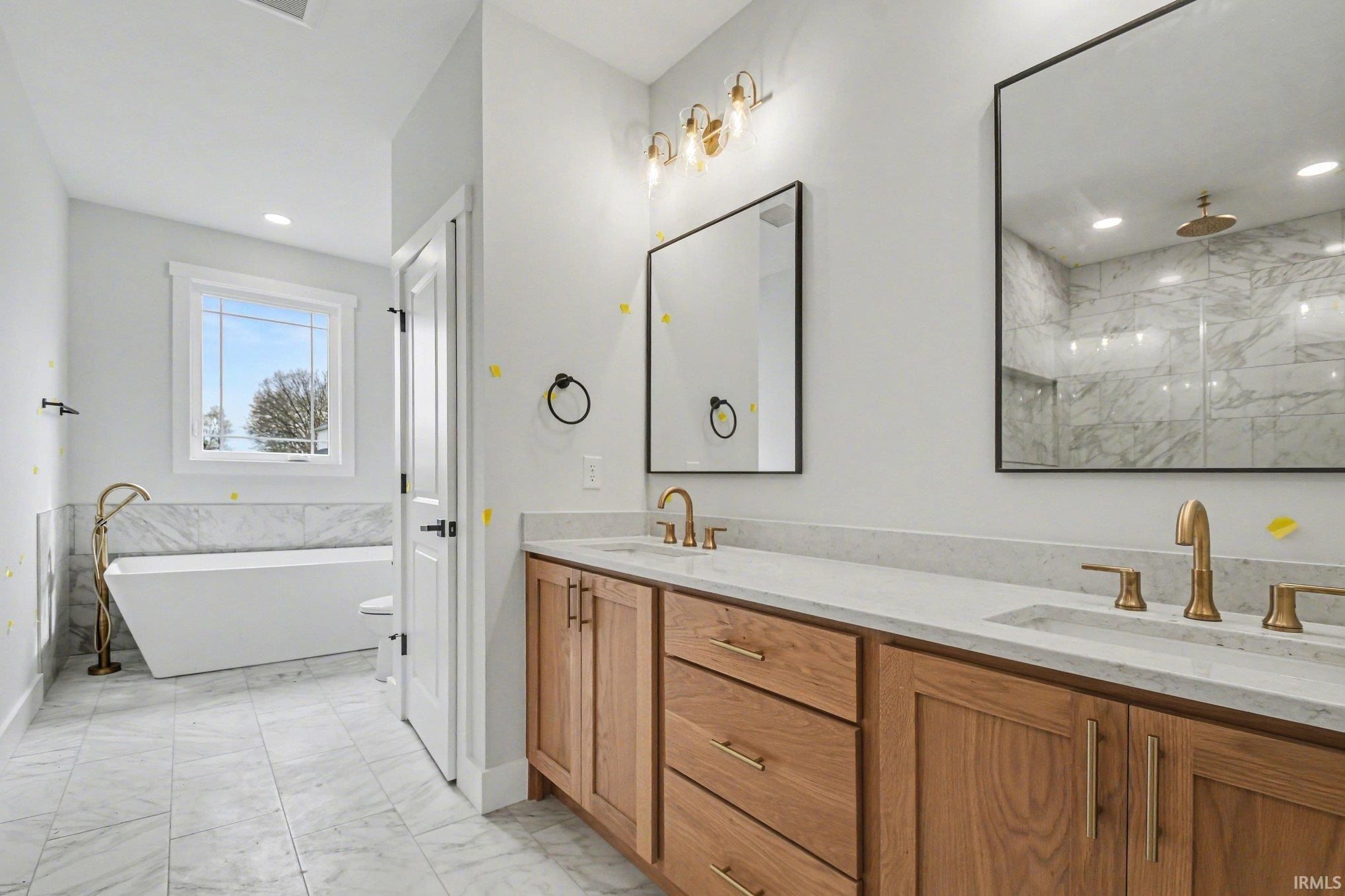 11115 Calle Jules Court. Osceola, IN 46561