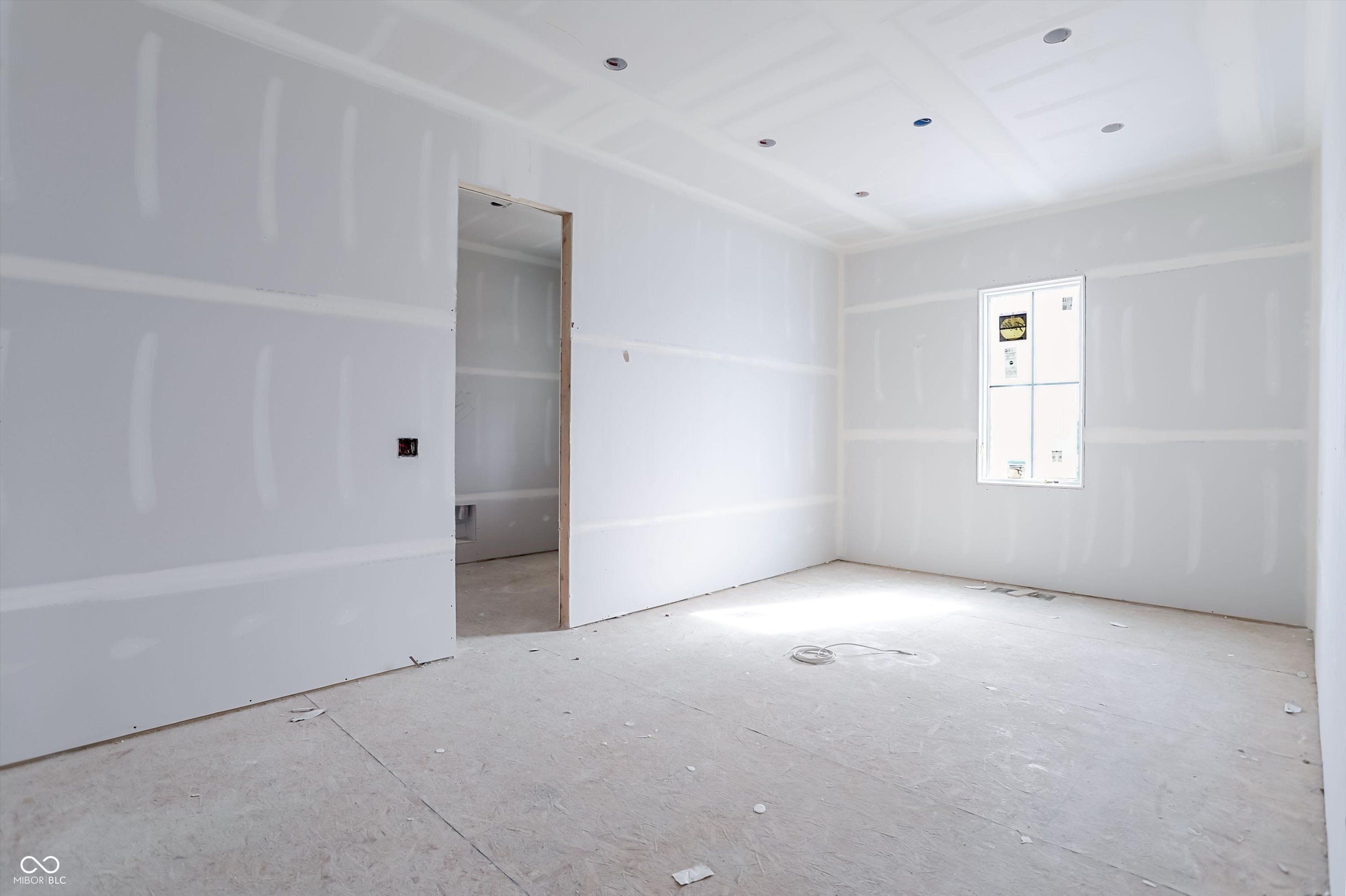 15876 Oak Park. Westfield, IN 46074