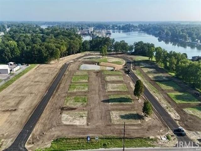 2007 Deepwater Loop. Monticello, IN 47960