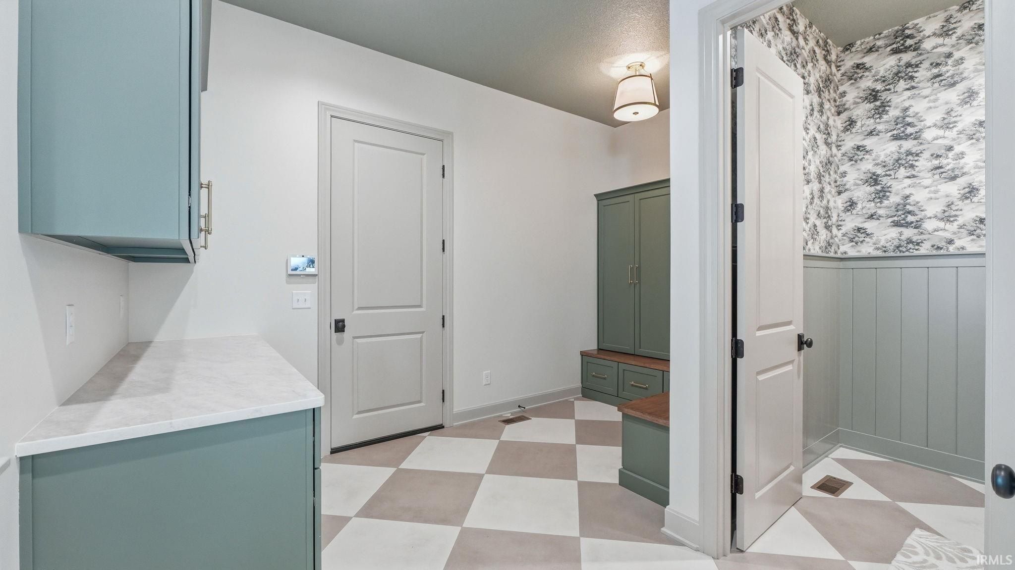 8711 Artemis Lane. Fort Wayne, IN 46825