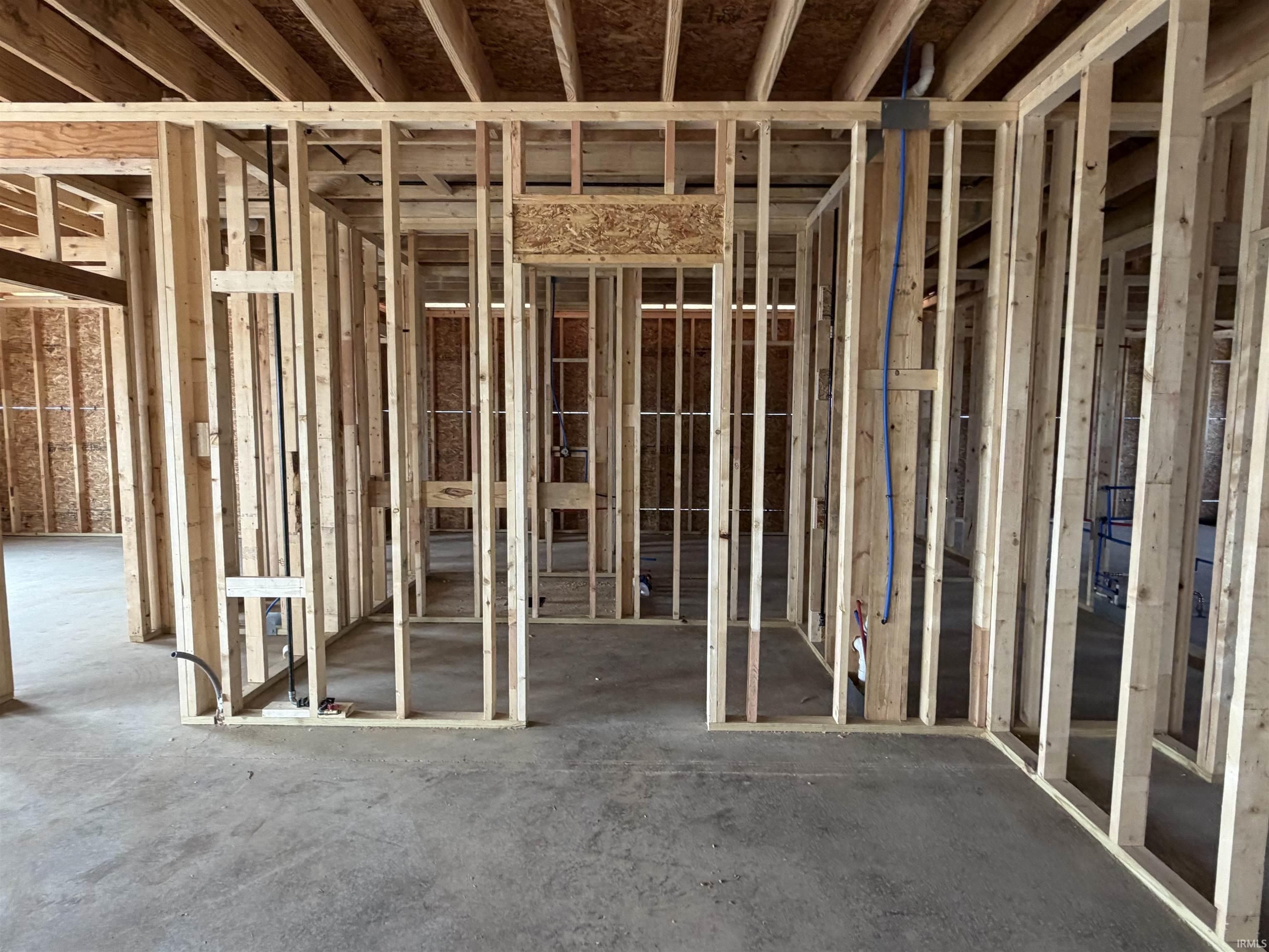 2220 Golfview Drive. Auburn, IN 46706