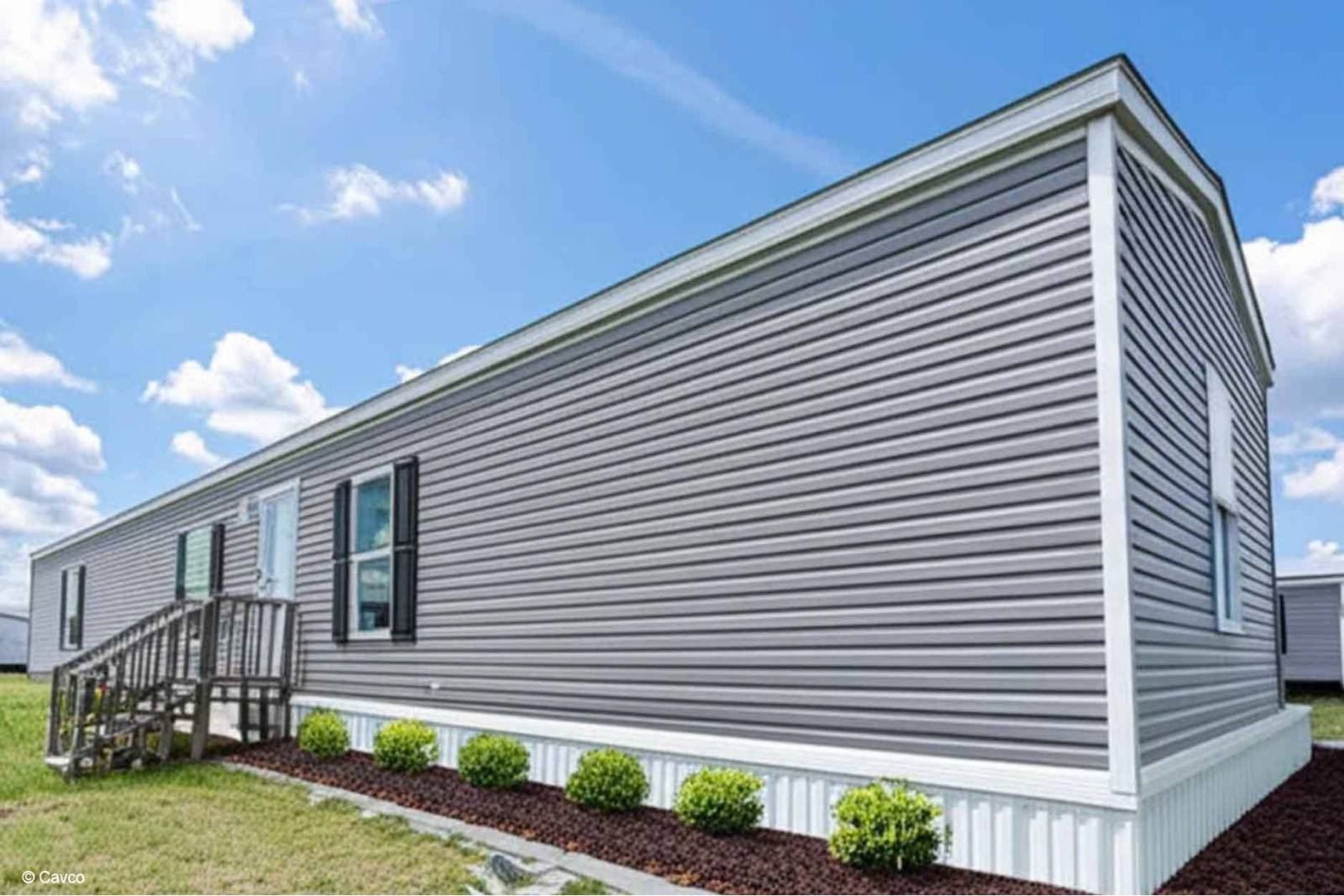 300 Glenwood Dr. New Castle, IN 47362