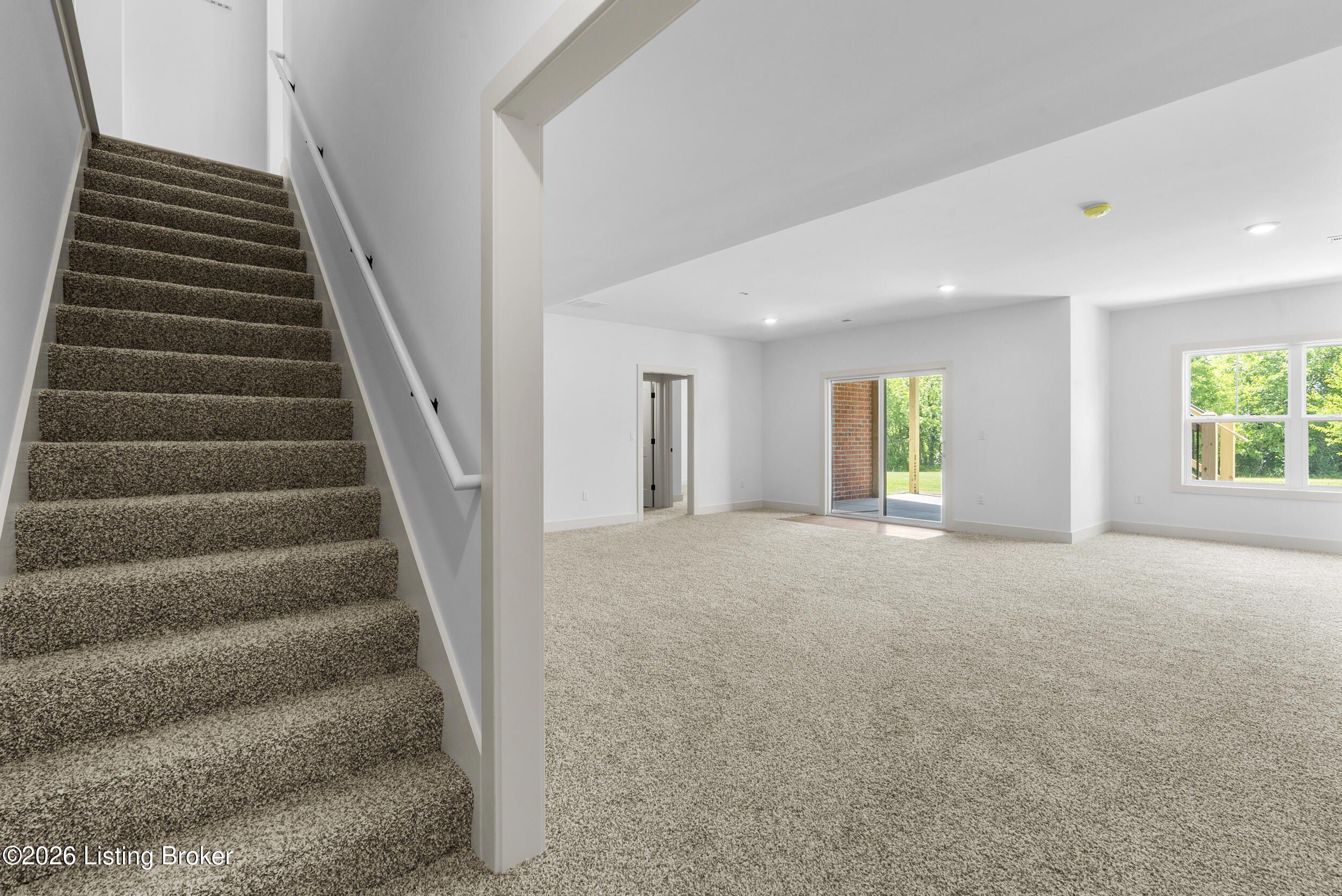 4642 Red Tail Ridge. Charlestown, IN 47111