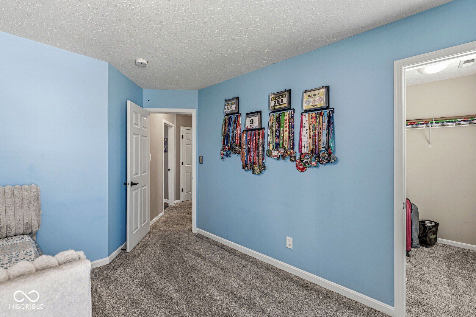 8595 Harlekin Court. Avon, IN 46123