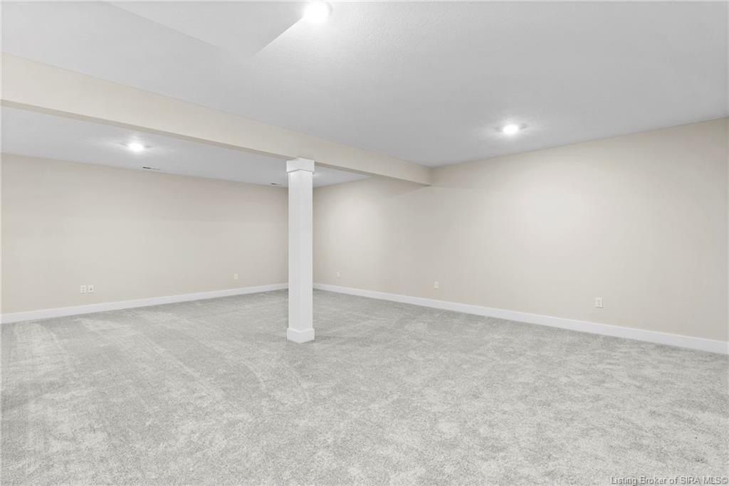 810 Katie Lane. New Albany, IN 47150