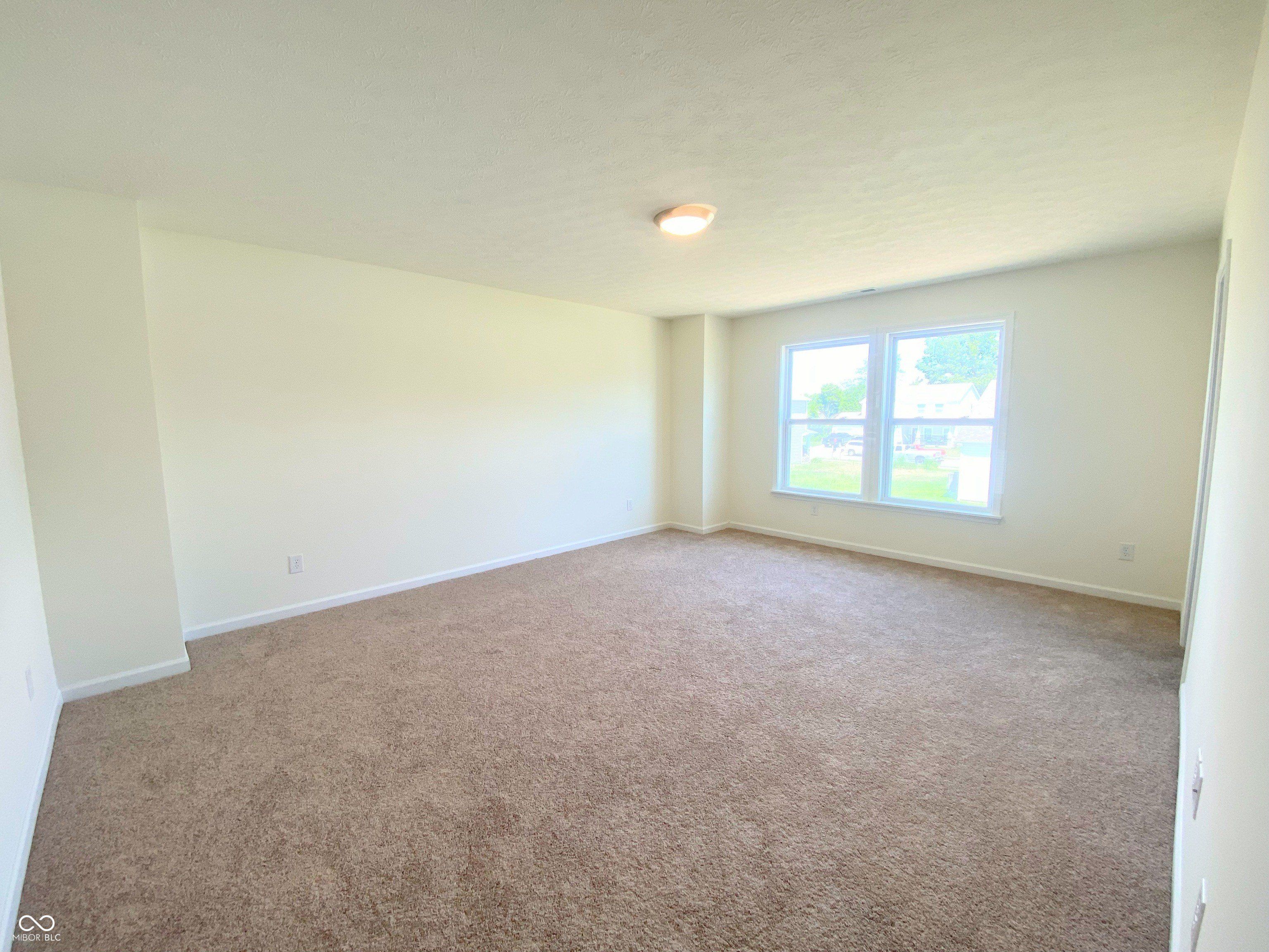 Sandhill Drive. Seymour, IN 47274
