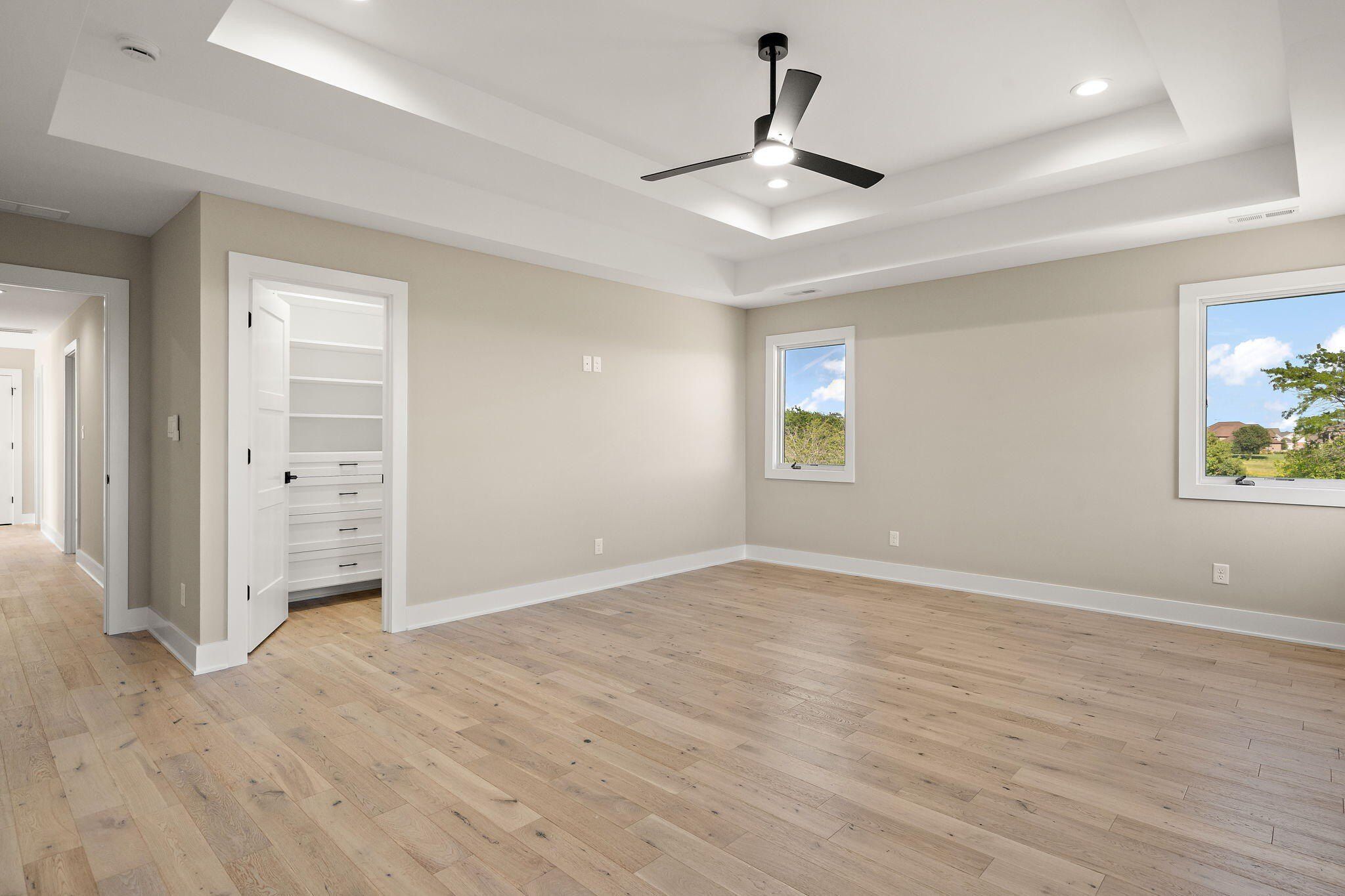 10059 Lilac Cove. Saint John, IN 46373