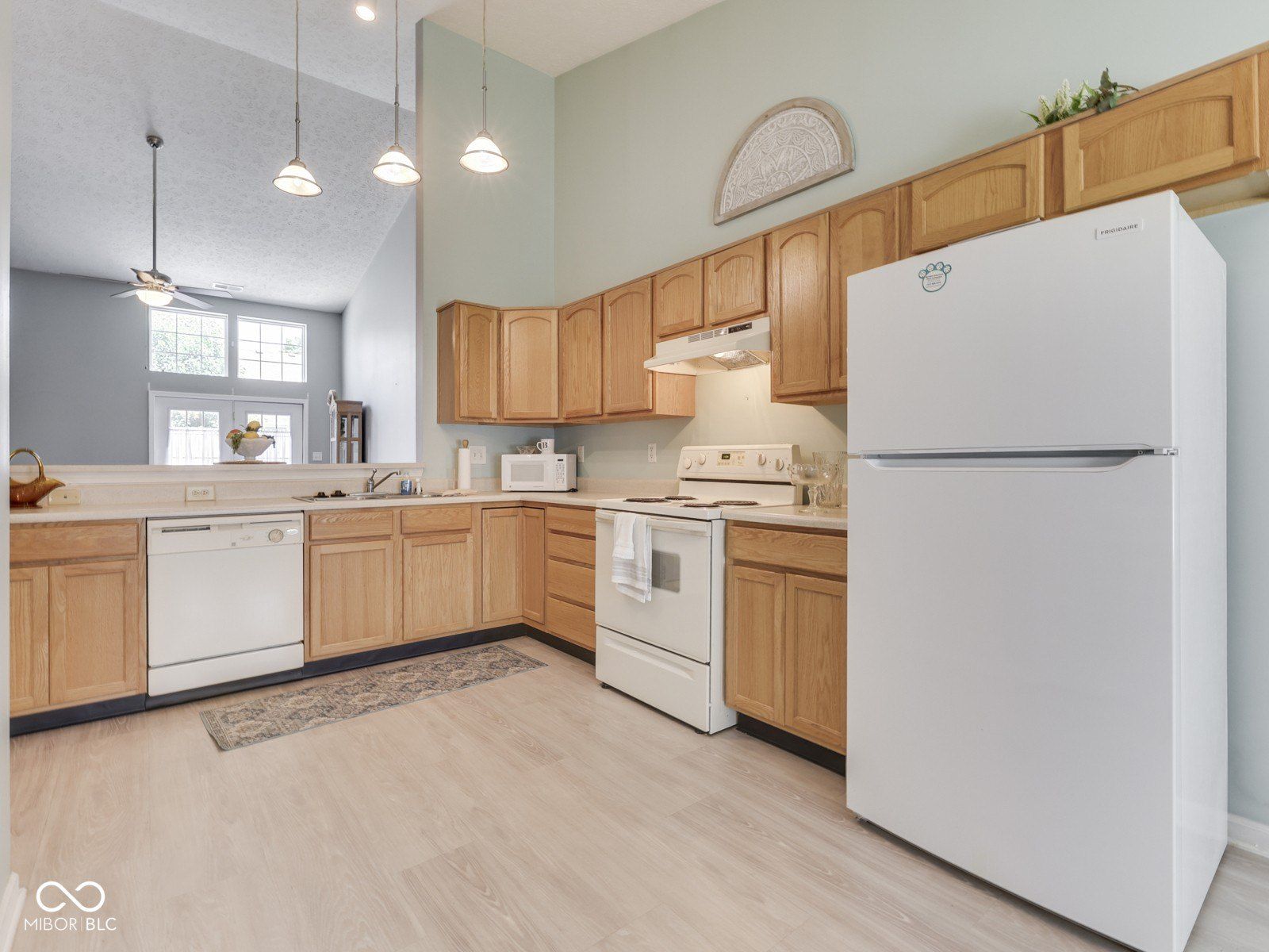 1218 Estuary Drive. Indianapolis, IN 46217