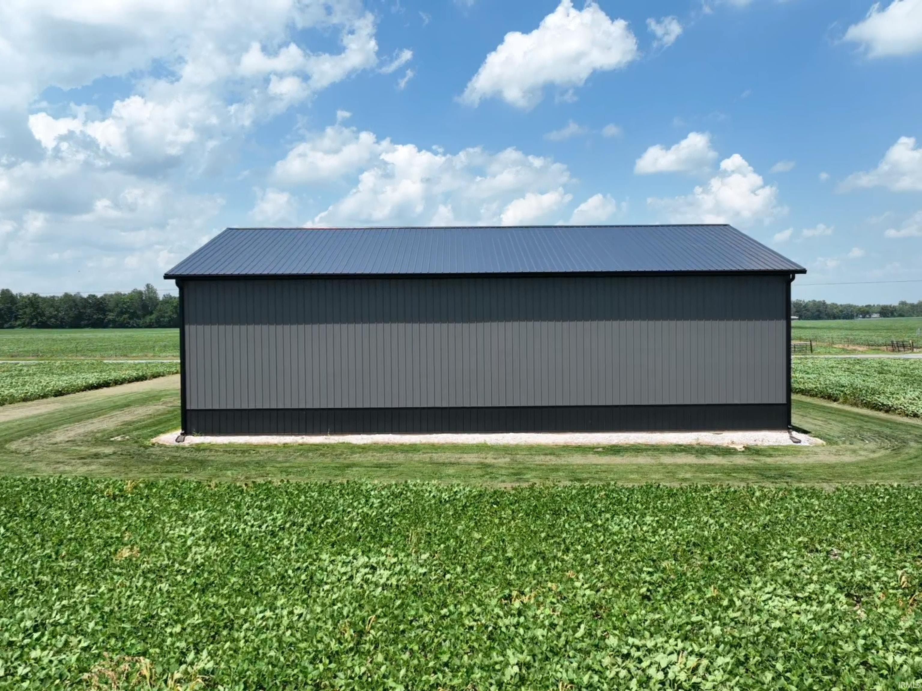 175 N 725 E Crossroads. Monticello, IN 47960