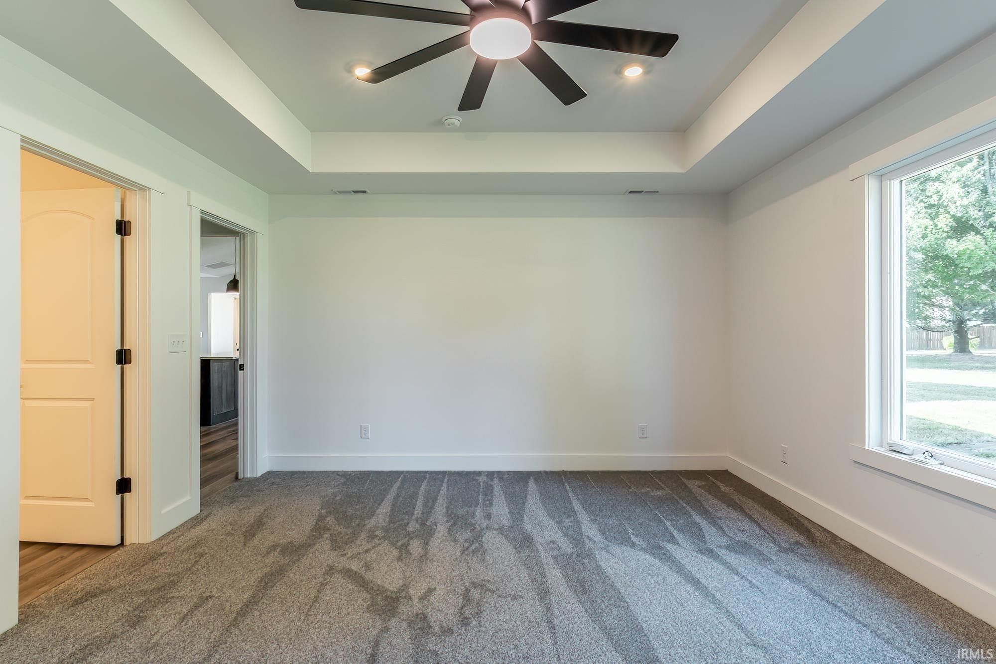 4085 E Oldfield Drive. Leesburg, IN 46538