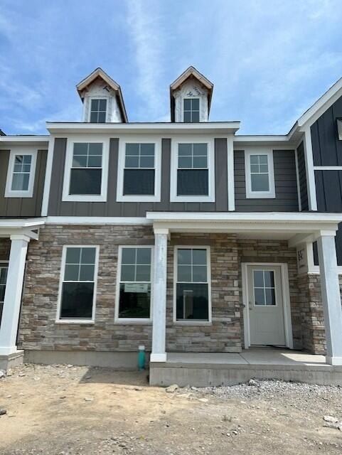 1603 Parkside Lane. Dyer, IN 46311