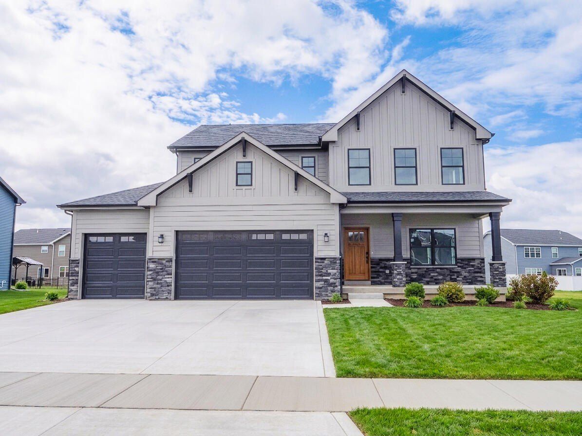9865 Beacon Pointe Lane. Cedar Lake, IN 46303