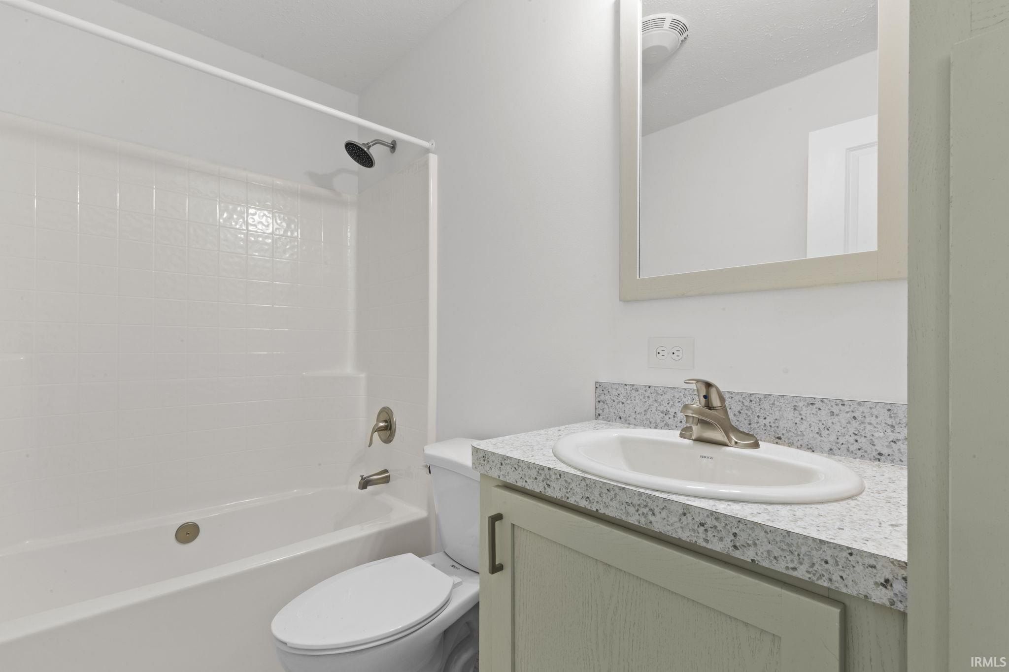 2204 Kemble Avenue. South Bend, IN 46613