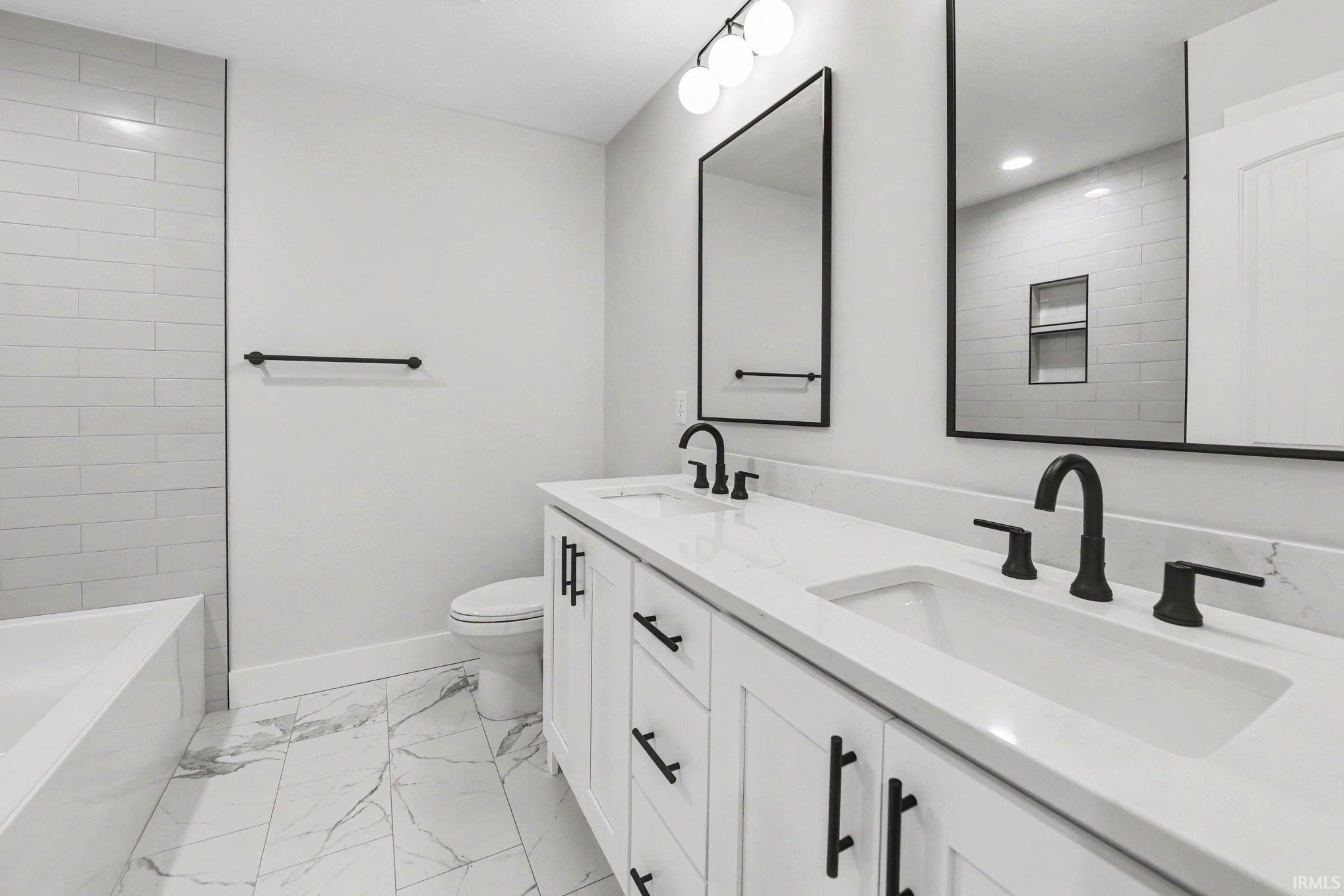 11151 Calle Jules Court. Osceola, IN 46561