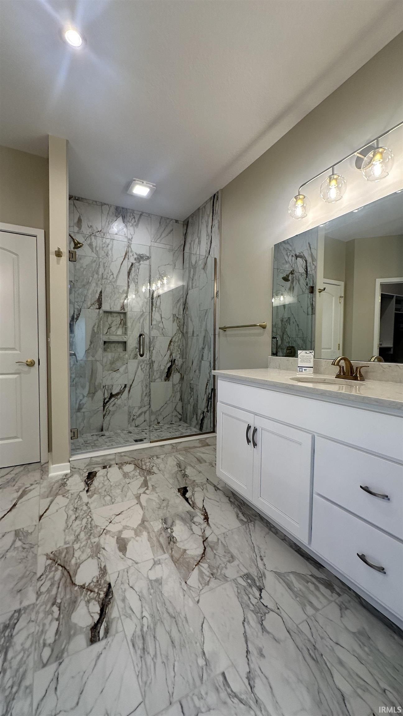 2245 Bandit Cove. Winona Lake, IN 46590
