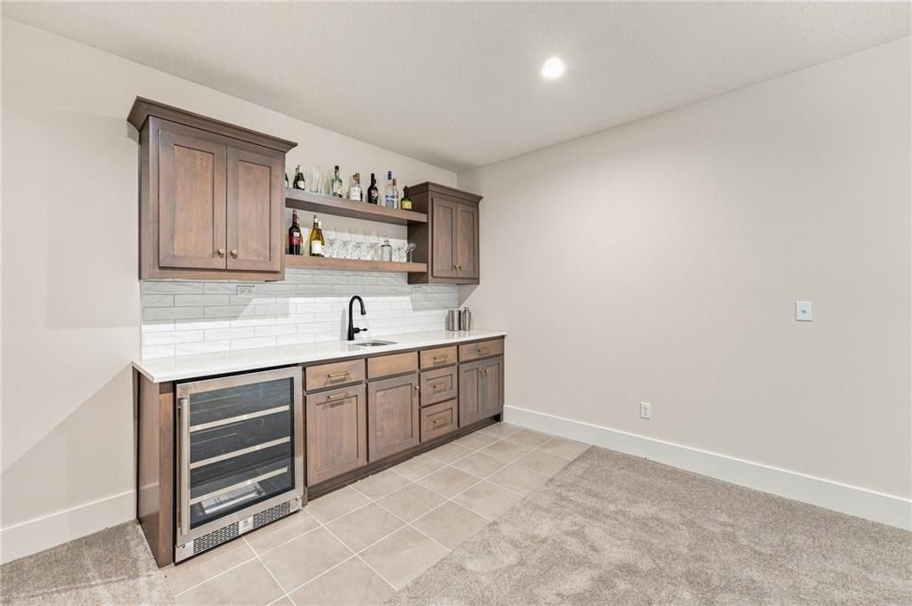 6753 Longview Road. Shawnee, KS 66218