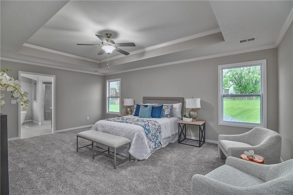 24624 W 60Th Terrace. Shawnee, KS 66226
