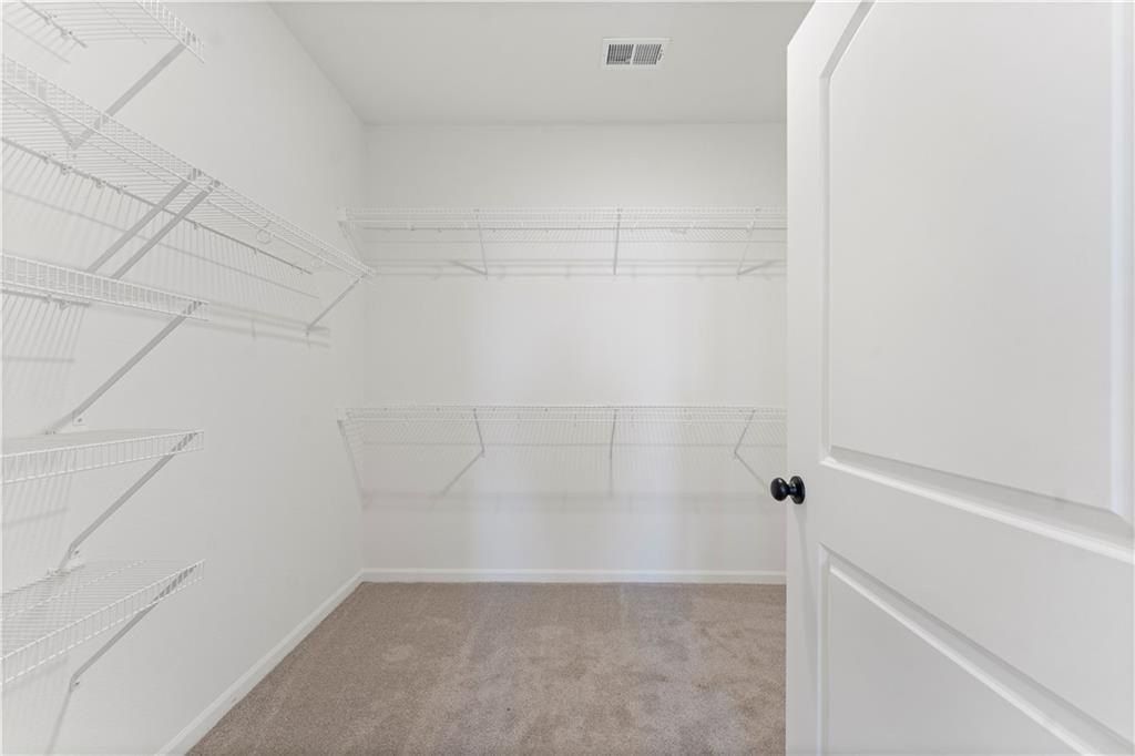 18635 W 205Th Street. Spring Hill, KS 66083