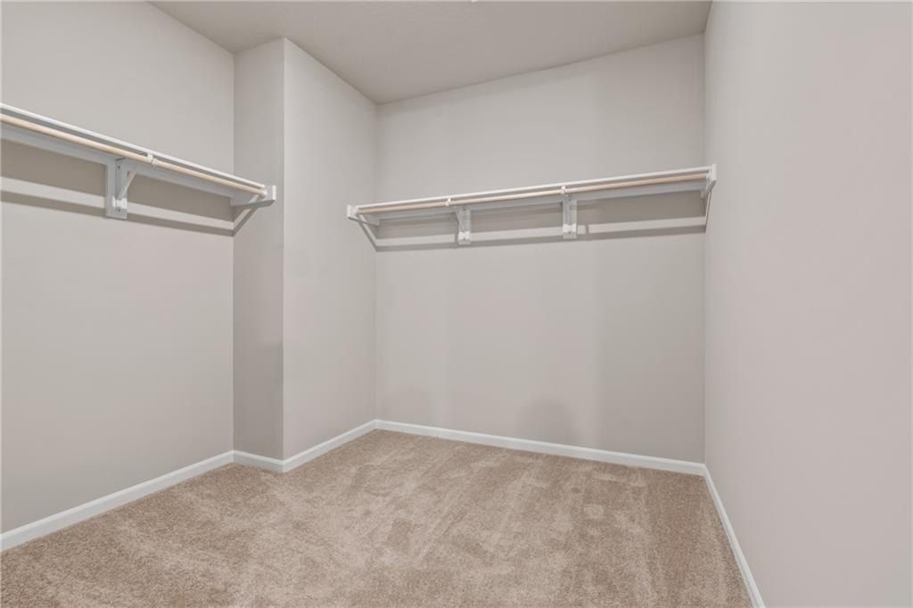 20353 W 195Th Street. Spring Hill, KS 66083